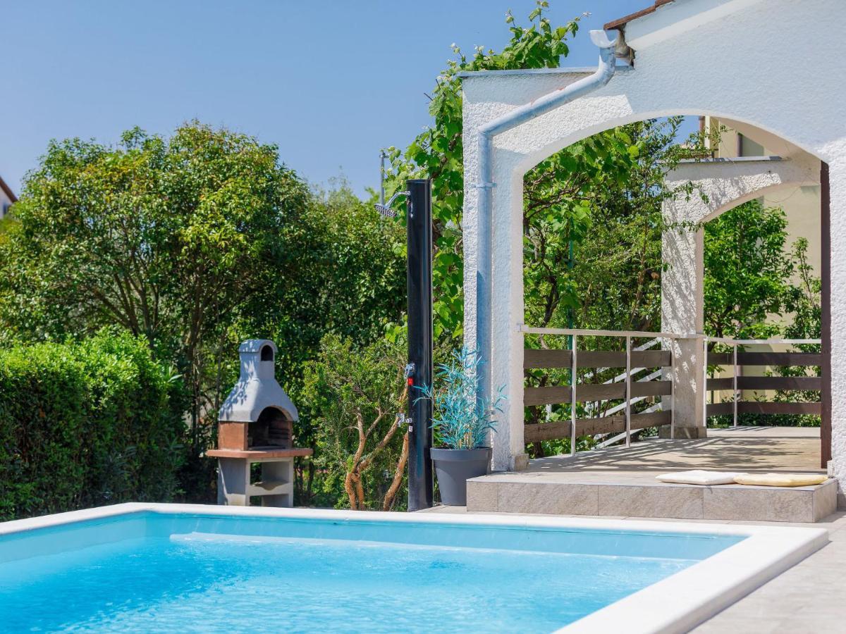 Vikendica Holiday Home Suncana By Interhome *