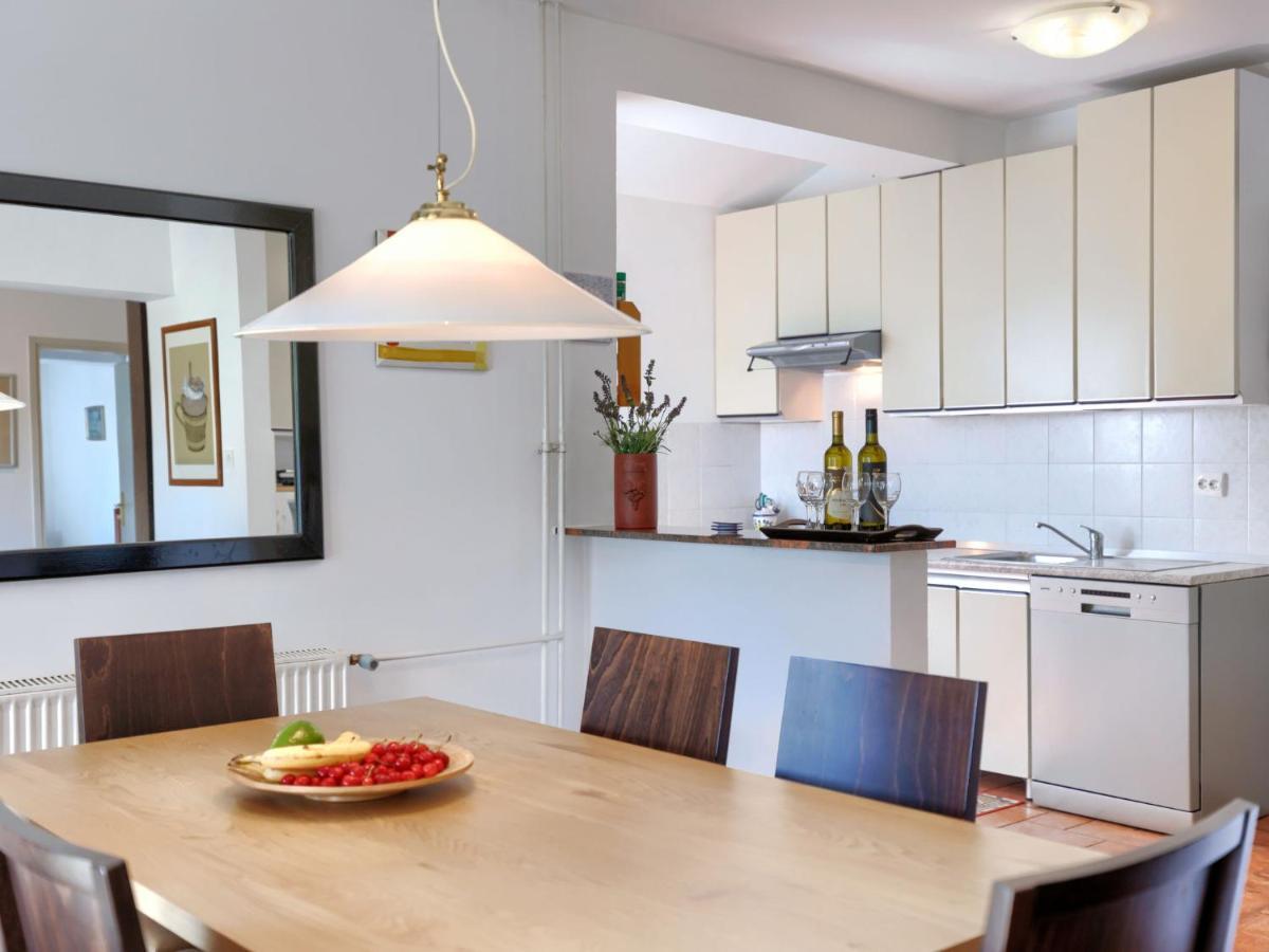 Suncana By Interhome Vakantiehuis Poreč