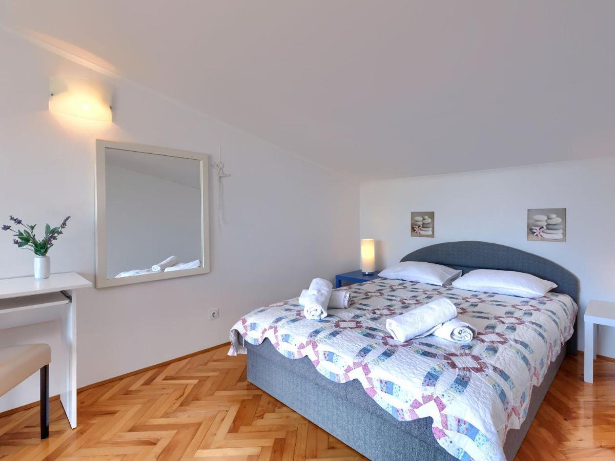 Suncana By Interhome Vakantiehuis