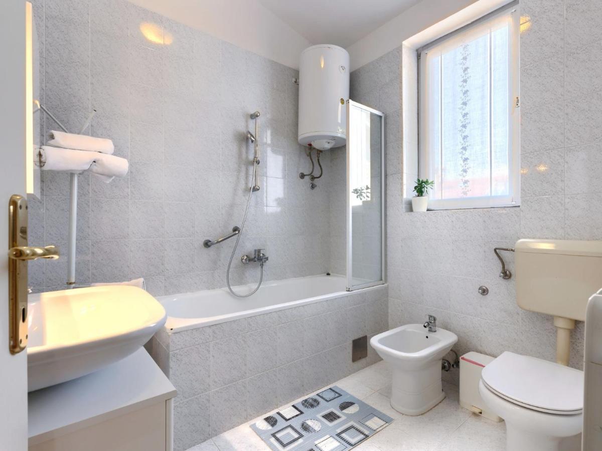 Vakantiehuis Suncana By Interhome *
